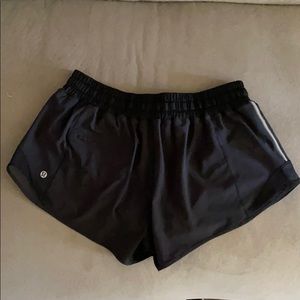 Lululemon Hotty hot short 2.5”